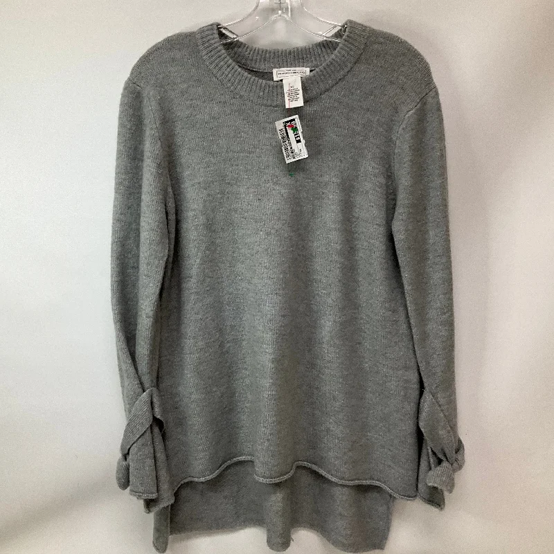 Sweater By For The Republic In Grey, Size: Xs