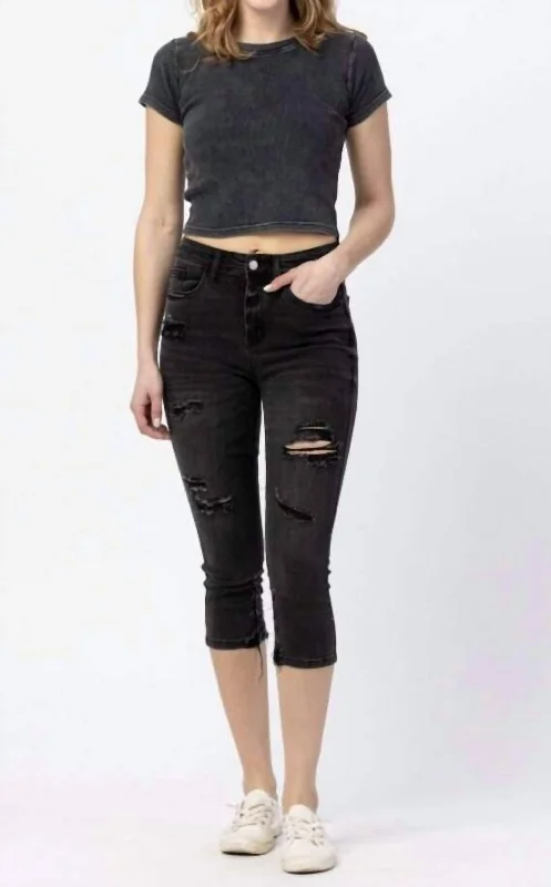 Women's Urban Clothing Destroyed Skinny Capri Pants In Black