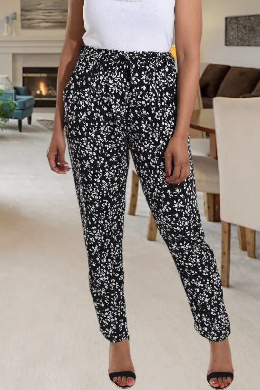 Women's Date Night Outfit White Floral Pocket Pants