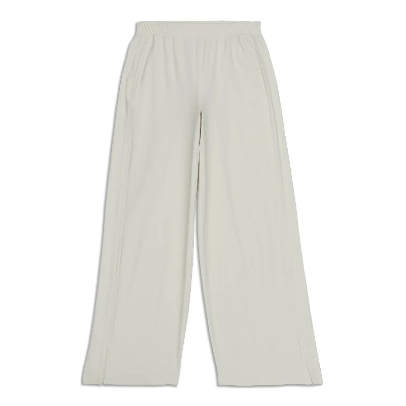 Women's Trendy Garments Stretch Woven Wide-Leg High-Rise Pant - Resale